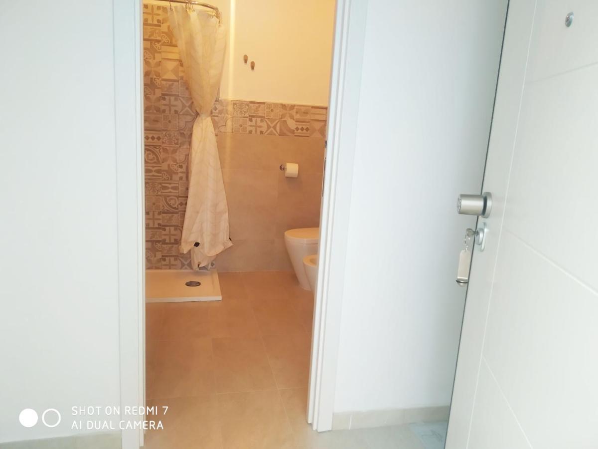 Aurisa Apartment Bari Exterior photo