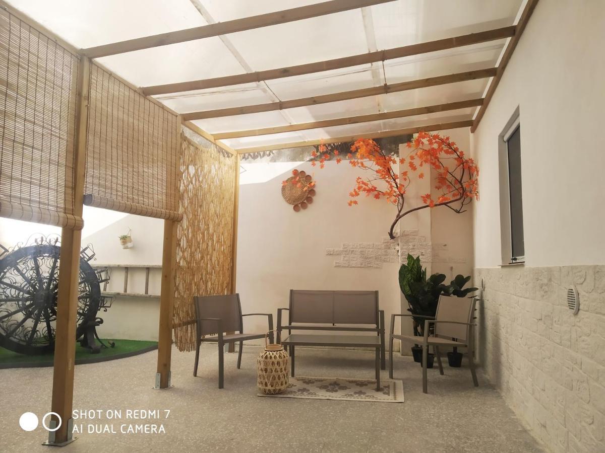 Aurisa Apartment Bari Exterior photo