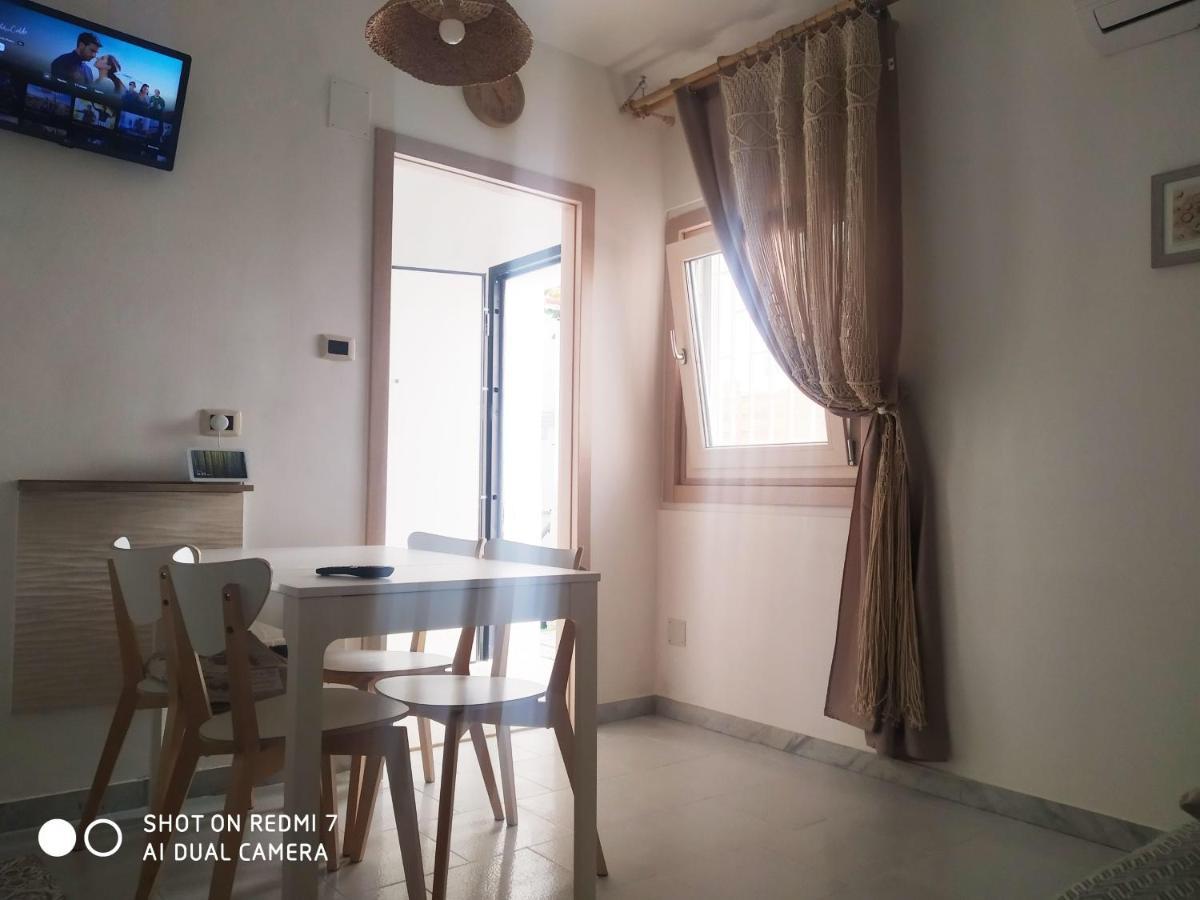 Aurisa Apartment Bari Exterior photo